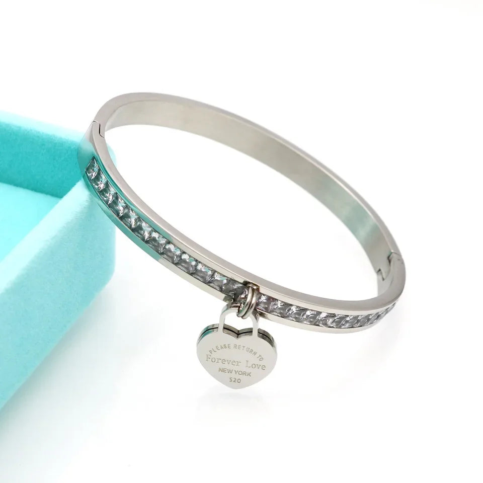 Classic Love Bracelet